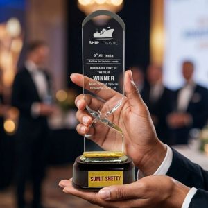 Twisted Crystal Excellence Award - AW57-11.5"
